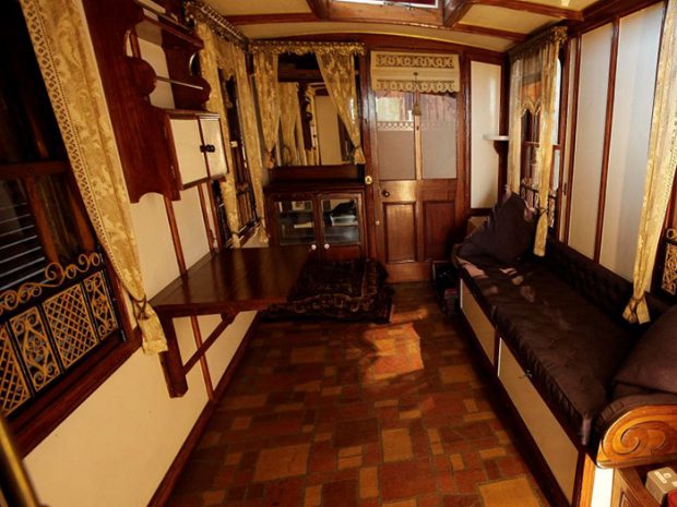 oldest-caravan_02