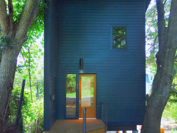 ミニマムな予算でかなえる、ウィークエンドハウスの夢「THE BLUE HOUSE」