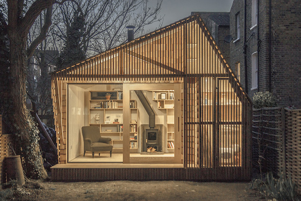 自宅の庭にも隠れ家を、作家のための物語の家「Writer’s Shed by Weston Surman & Deane」