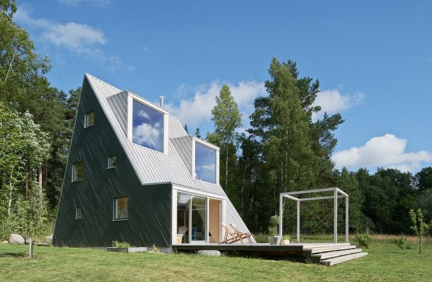 木漏れ日のテラスがまぶしい 湖のほとりの家 Lake Austin Cabin Yadokari Net 小屋 タイニーハウス 空き家 移住 コンテナハウスからこれからの暮らしを考え実践するメディア