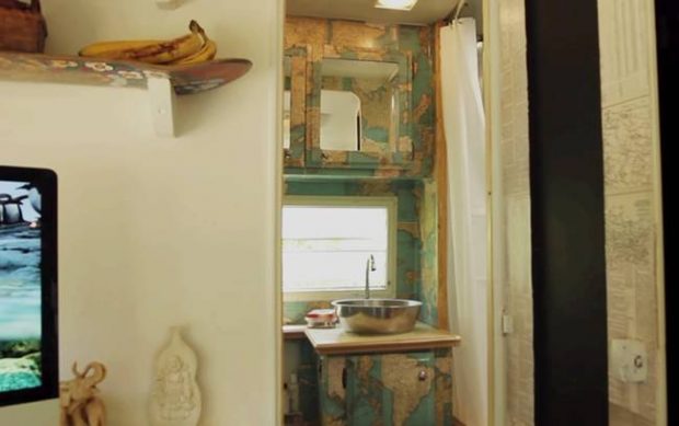 julia-fowler-renovated-fifth-wheel-camper-7.png.650x0_q70_crop-smart