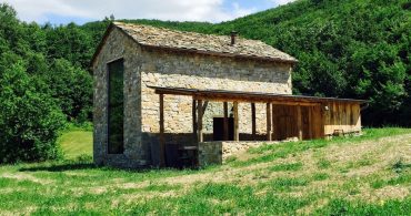 古き良きイタリアを感じる。再生されたコテージ「Old Italian Farmhouse」