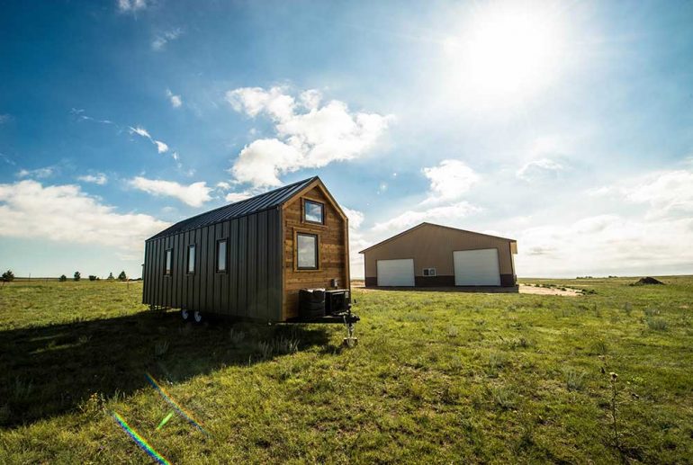 【トレーラーハウス】移動できる家に住みたいなら知っておきたい、シャーシサイズ別の特徴と使い方
