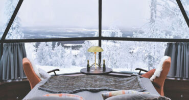 オーロラの下で眠る魔法の夜。フィンランドのガラスのホテル「レビン・イグルート」