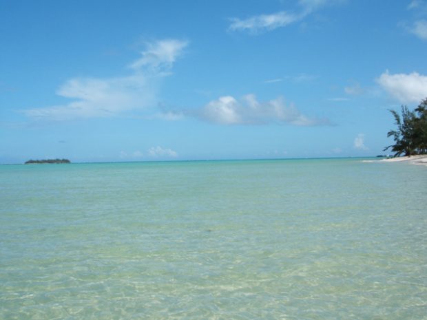 マニャガハ島の海