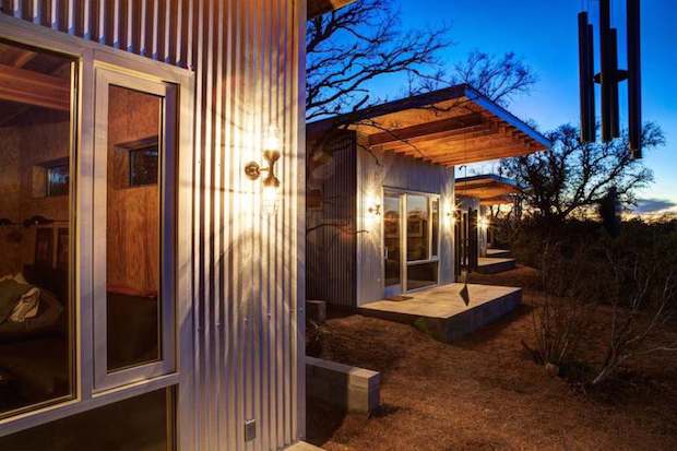 matt-garcia-design-llano-exit-strategy-exterior6-via-smallhousebliss