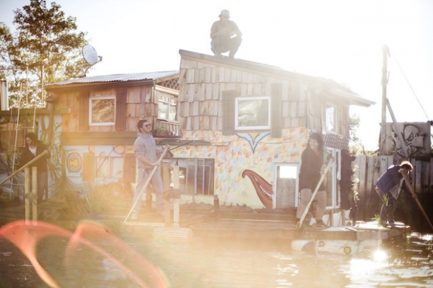 10-Jerko-Houseboat