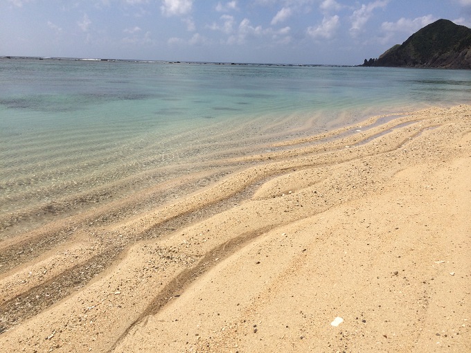 海の色のグラデーションや砂紋は見るたびに違って、何度見ても改めて綺麗だな、と思います。
