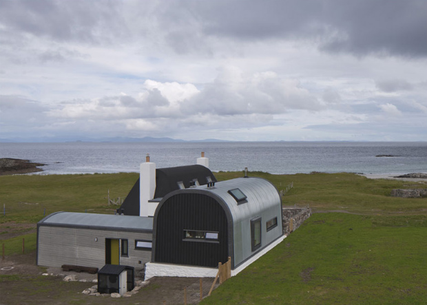 House-No.7-by-Denizen-Works_dezeen_ss_5
