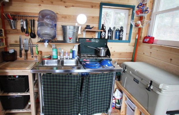 snowborder's_micro_cabin06