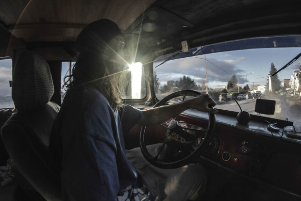 La-Chanchita-Adventure-Bus-Conversion-25_crop