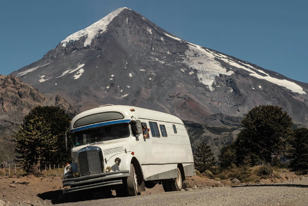 La-Chanchita-Adventure-Bus-Conversion-28_crop