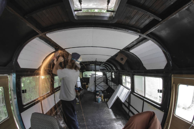 La-Chanchita-Adventure-Bus-Conversion-7_crop