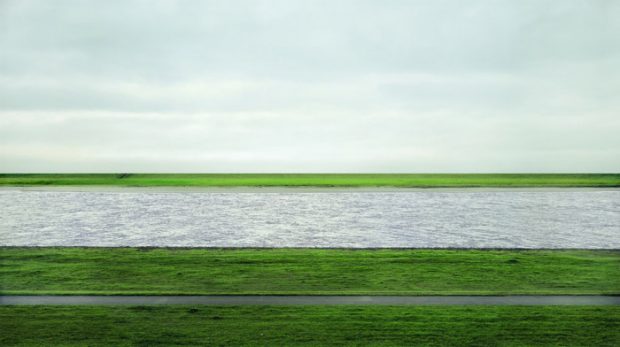 andreas-gursky-rhein-II-1999