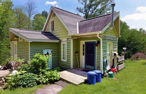 Rudolph Cottage-tub01