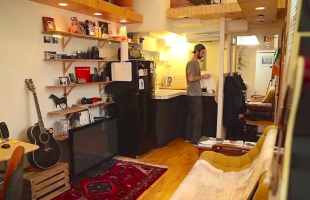 400-sf-small-apartment-tub02