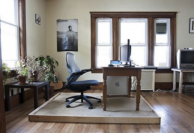 bring-the-beach-to-your-own-home-office-1