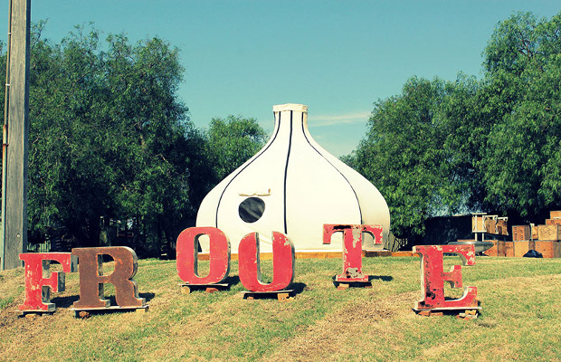 garlic-tent-tub01