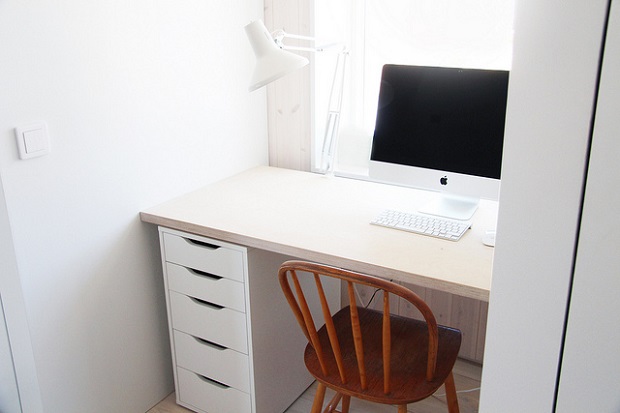Halo15_desk