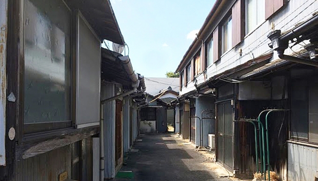 長屋