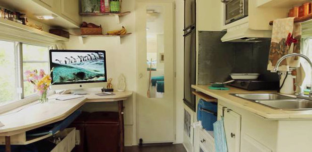 julia-fowler-camper-tub01