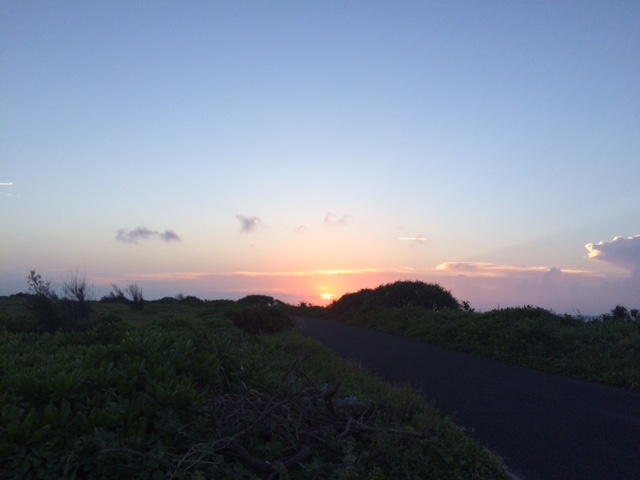 喜界島に初めて訪れたときに見た夕陽。