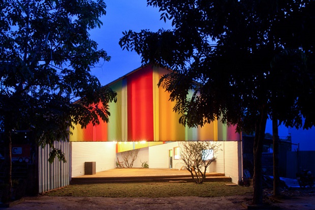 The-Chapel-by-a21studio_dezeen_784_6
