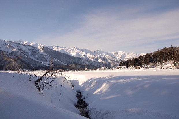 雪国での暮らしは大変であるが、ご褒美のような景色がそこにある。