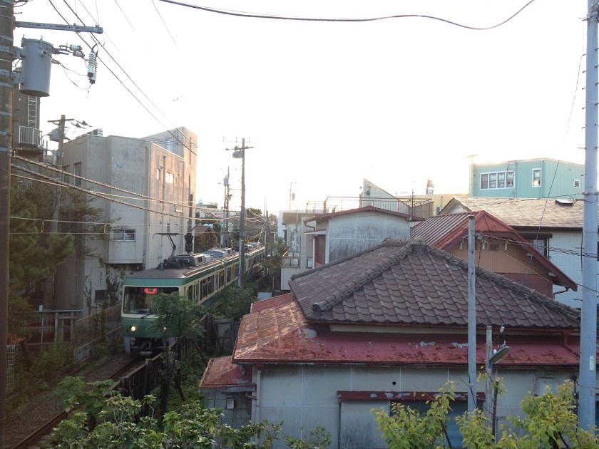2010年には以前住んでいた東京・駒込の町並みに似た鎌倉へプチ移住した
