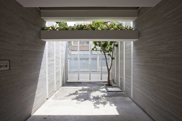 arch17stringio