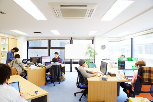 01_office-750x499